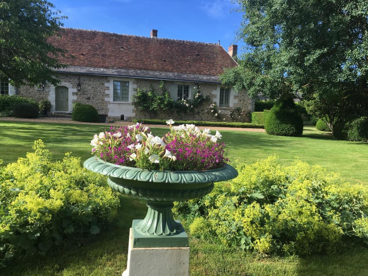 Bed and Breakfast Le Manoir De Maucartier Monnaie Exterior foto