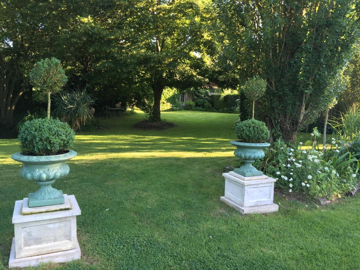Bed and Breakfast Le Manoir De Maucartier Monnaie Exterior foto