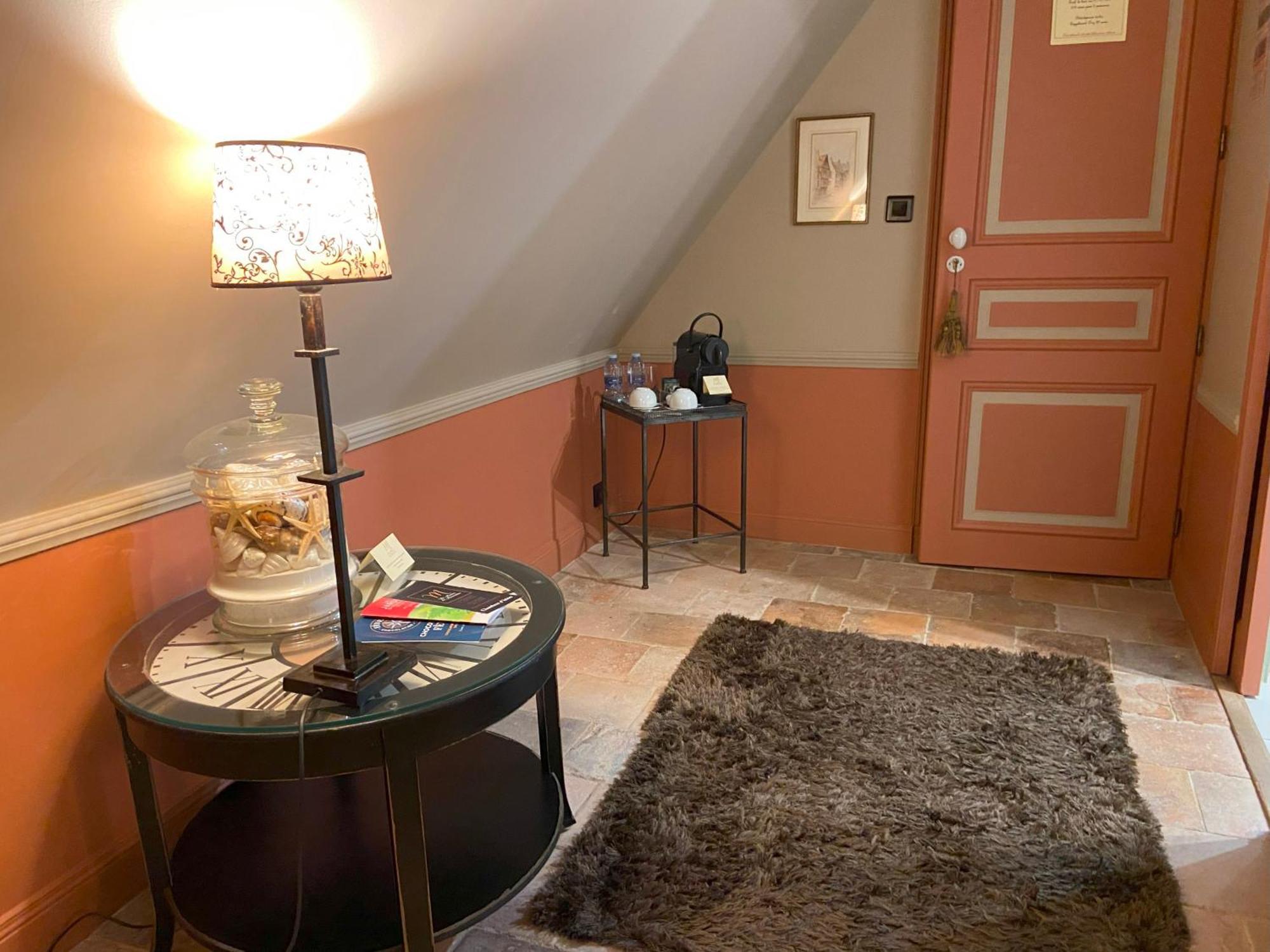 Bed and Breakfast Le Manoir De Maucartier Monnaie Exterior foto