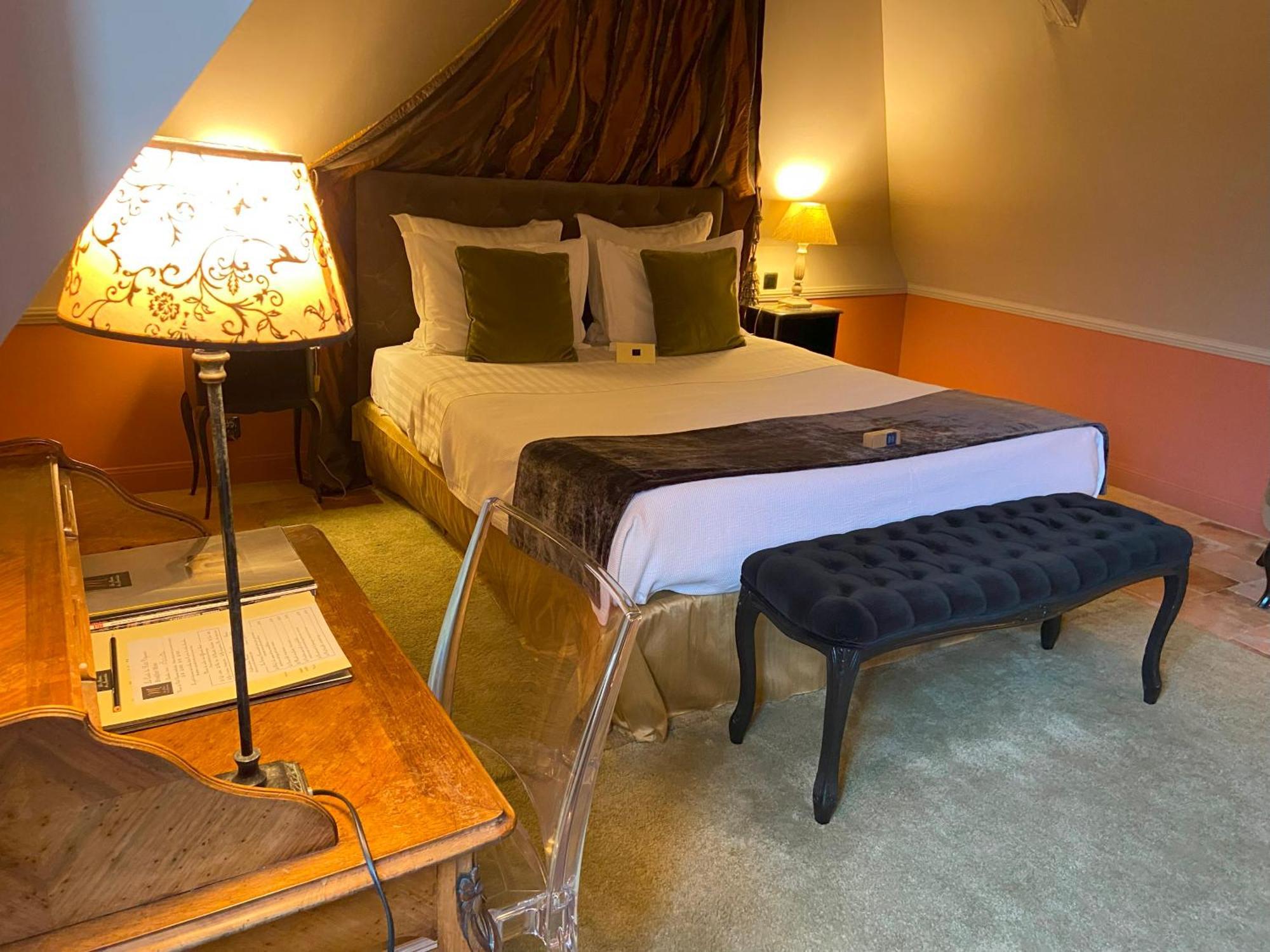 Bed and Breakfast Le Manoir De Maucartier Monnaie Exterior foto